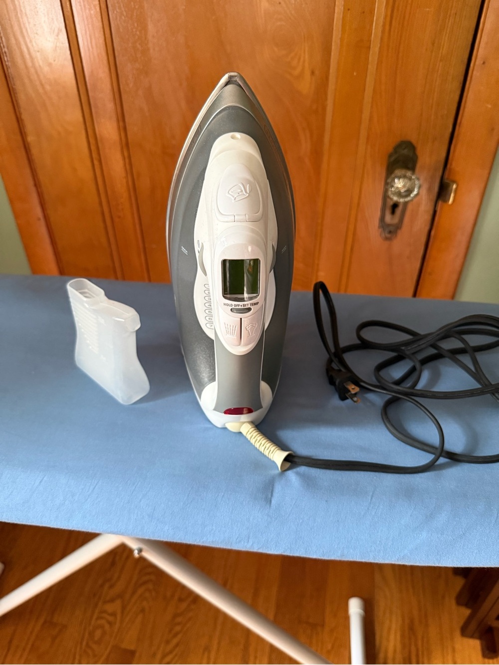 Black & Decker Gray and White Steam Iron with Digital Display